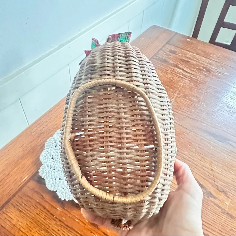 Handwoven Reindeer Basket with Festive Bow see pic